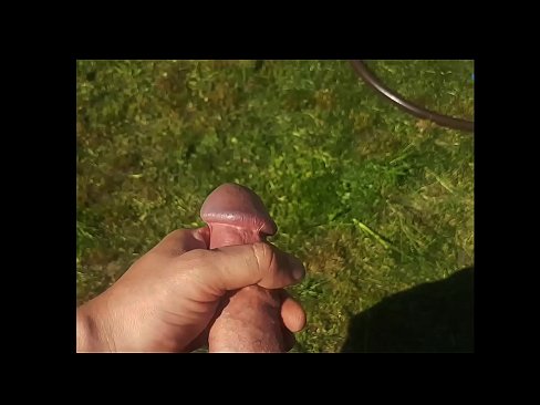 ❤️ Faigheann hottie te a pussy bándearg fucked agus cums le squirt i ghairdín samhraidh ❤️ Porn ardchaighdeáin ag ga.teencumpot.ru ❌️❤